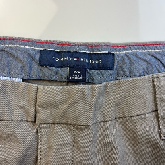 Tommy Hilfiger chino shorts for women r52-29 - Picture 2 of 3
